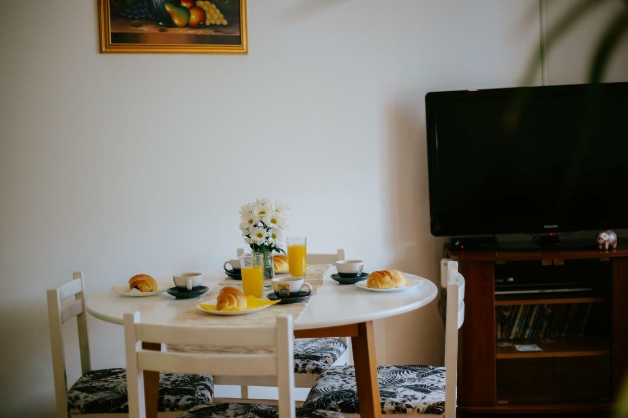 ווקובאר Petros Apartmani מראה חיצוני תמונה