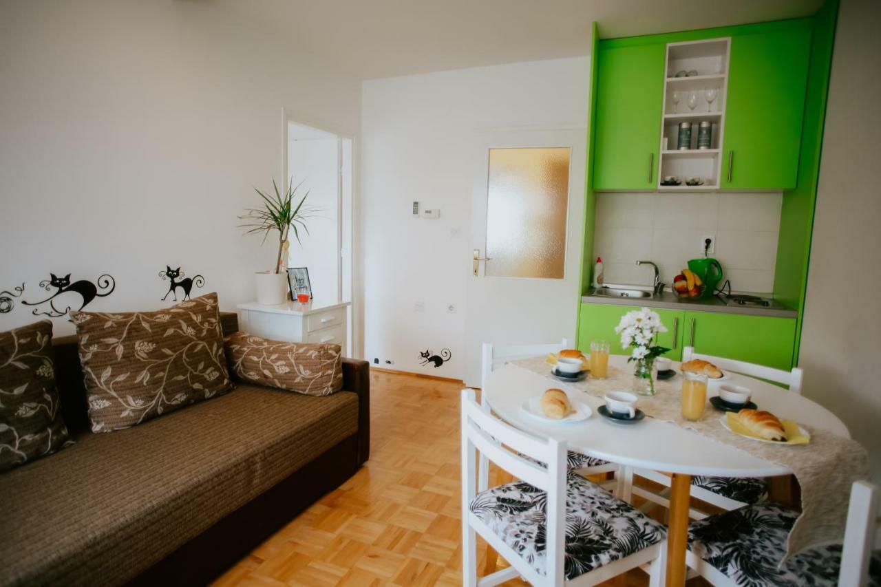ווקובאר Petros Apartmani מראה חיצוני תמונה
