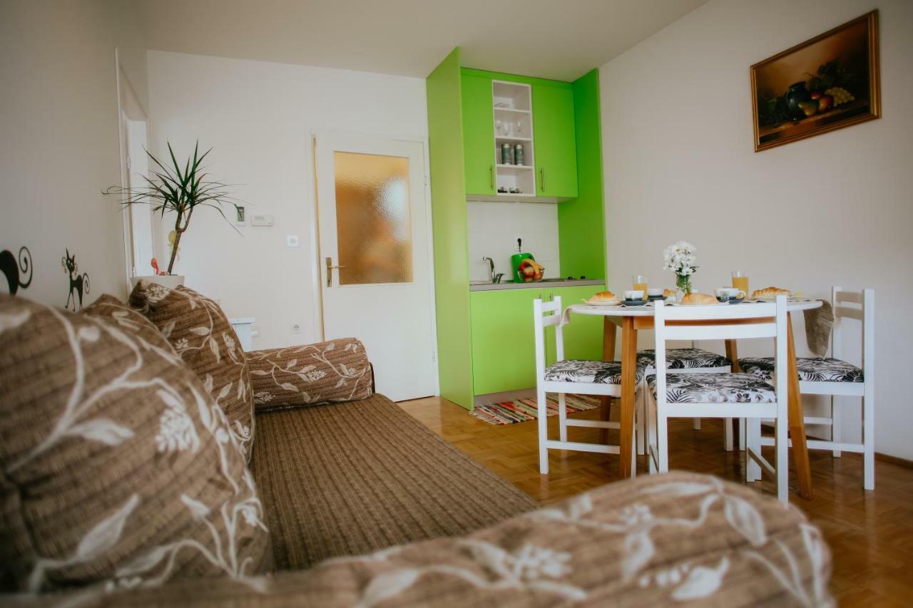 ווקובאר Petros Apartmani מראה חיצוני תמונה