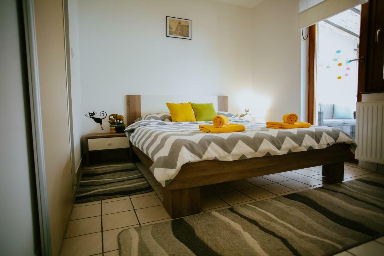 ווקובאר Petros Apartmani מראה חיצוני תמונה