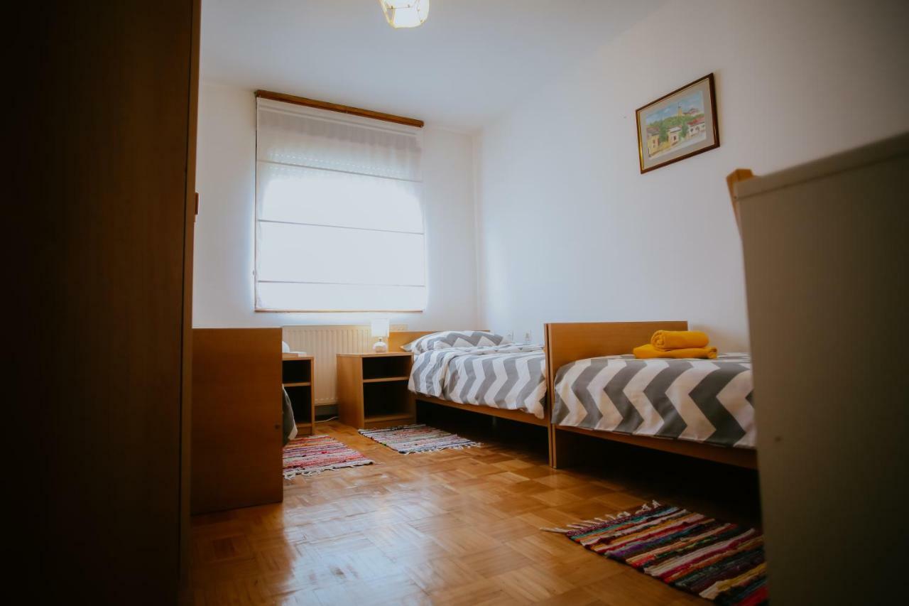 ווקובאר Petros Apartmani מראה חיצוני תמונה