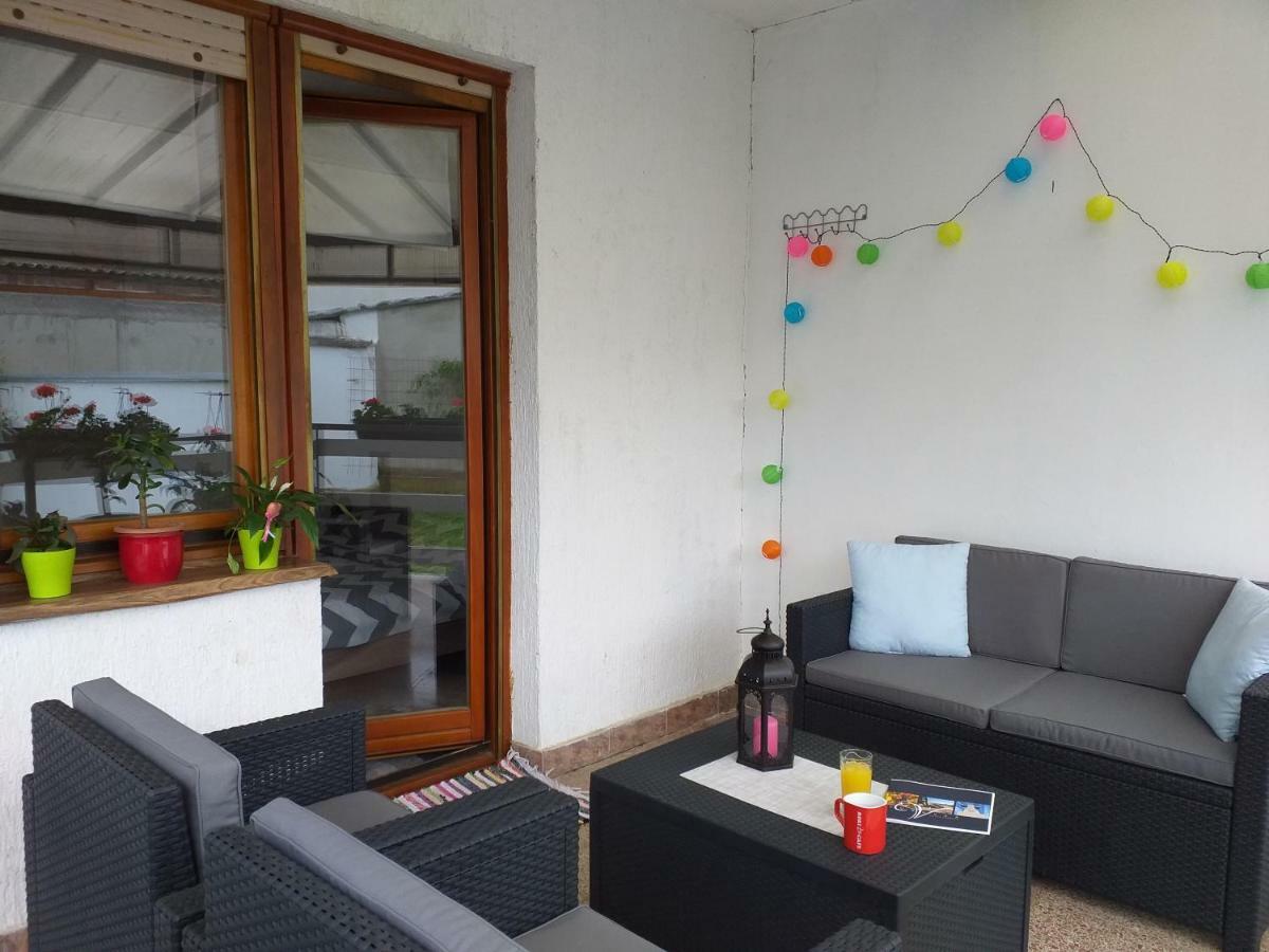 ווקובאר Petros Apartmani מראה חיצוני תמונה